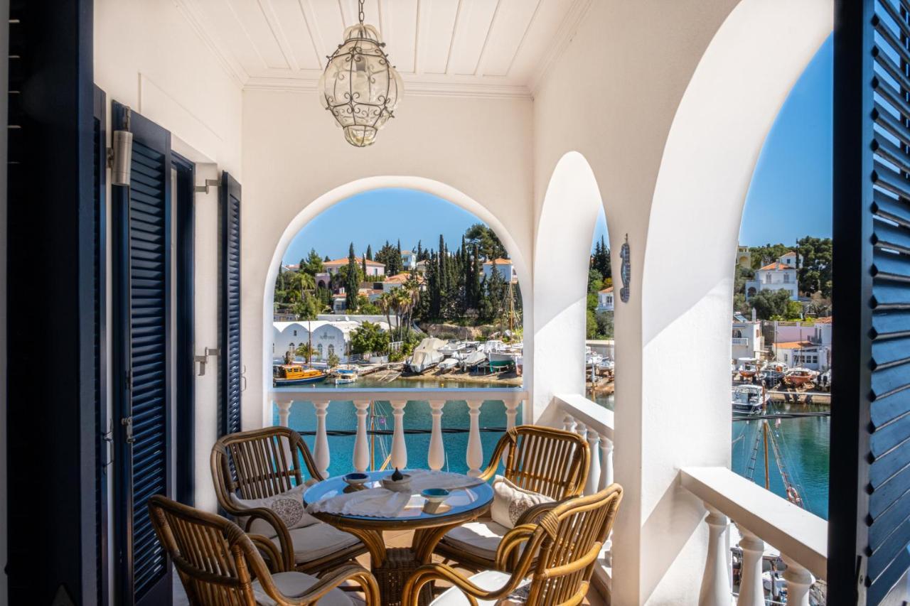 Porto Vecchio Luxury Suites Spetses Town Luaran gambar