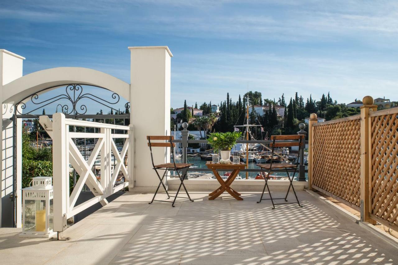 Porto Vecchio Luxury Suites Spetses Town Luaran gambar