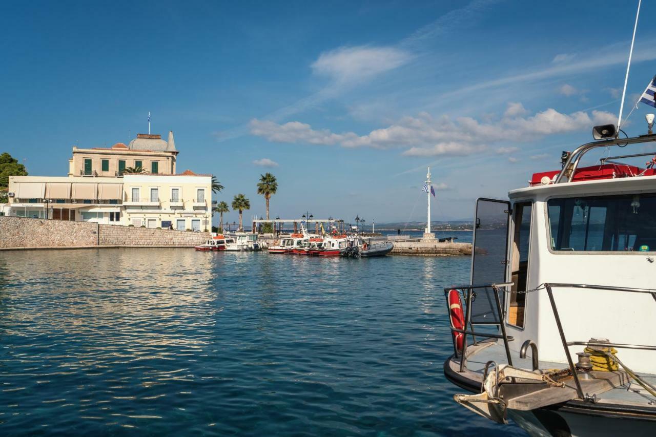 Porto Vecchio Luxury Suites Spetses Town Luaran gambar