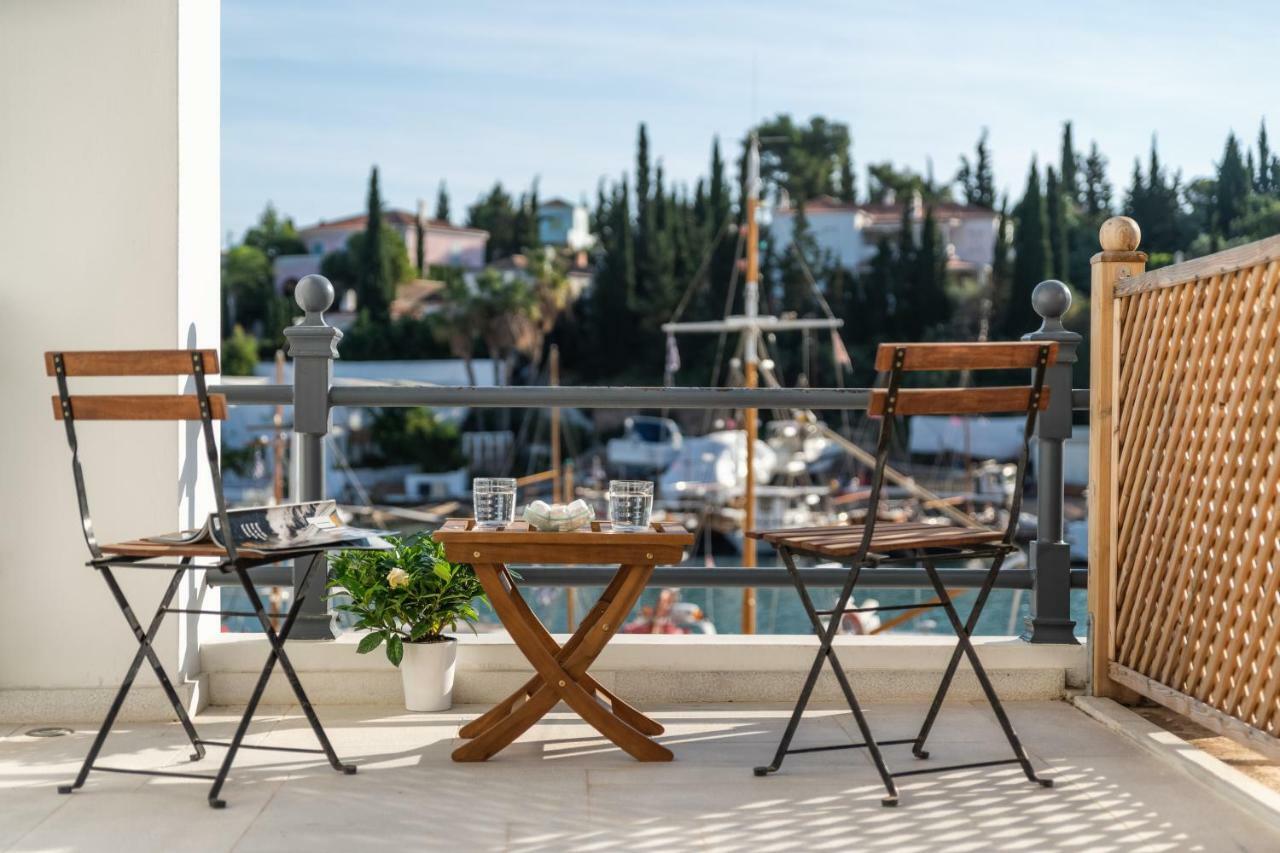 Porto Vecchio Luxury Suites Spetses Town Luaran gambar