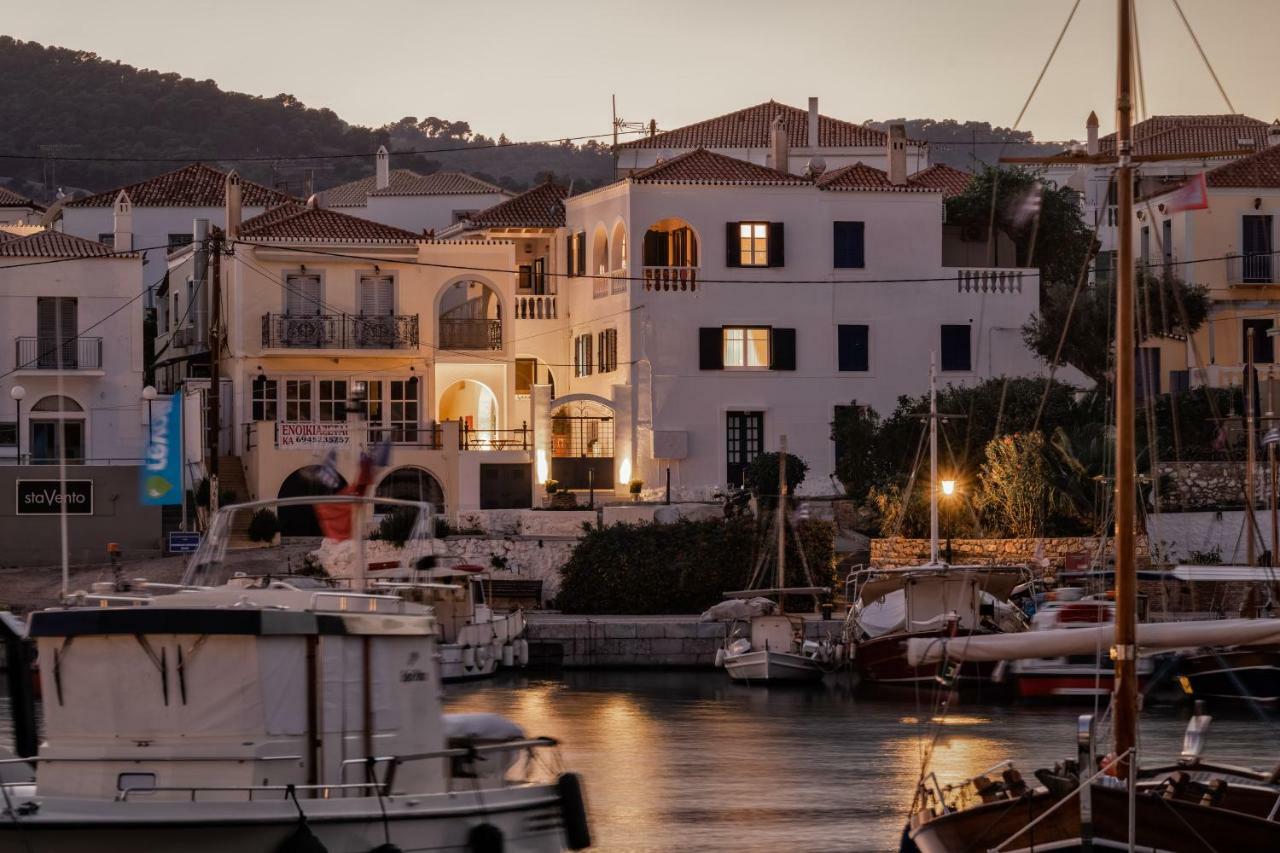 Porto Vecchio Luxury Suites Spetses Town Luaran gambar