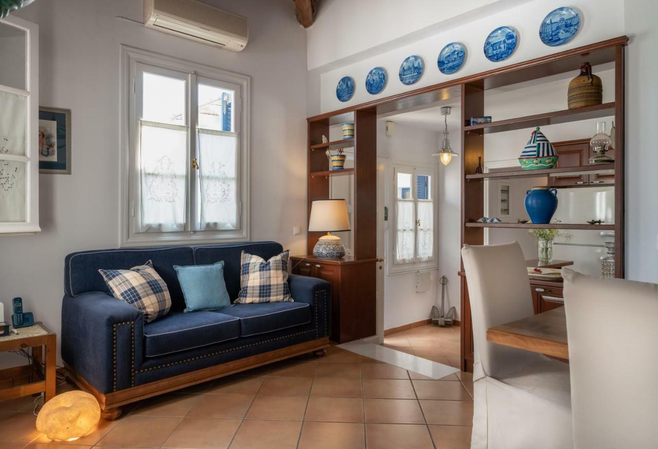 Porto Vecchio Luxury Suites Spetses Town Luaran gambar