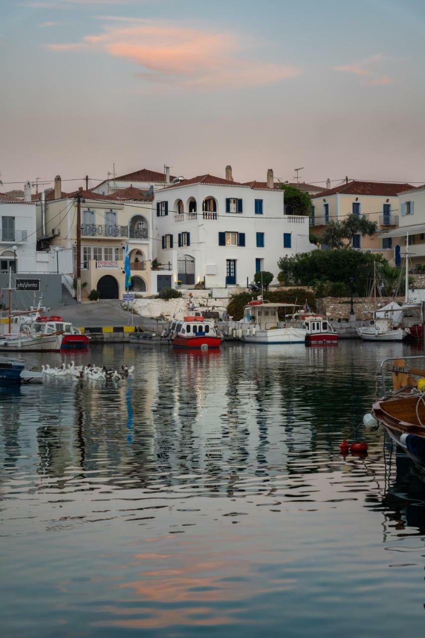 Porto Vecchio Luxury Suites Spetses Town Luaran gambar