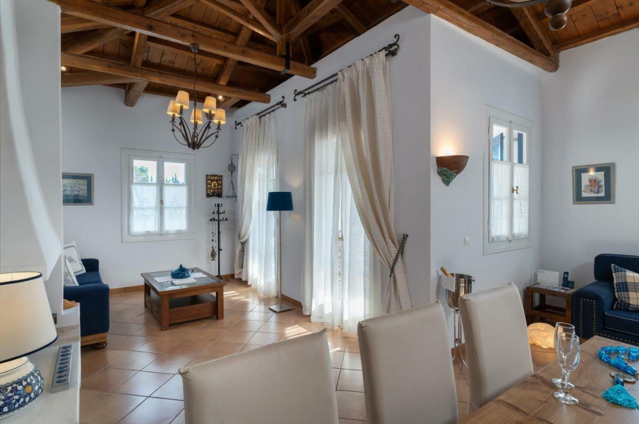 Porto Vecchio Luxury Suites Spetses Town Luaran gambar